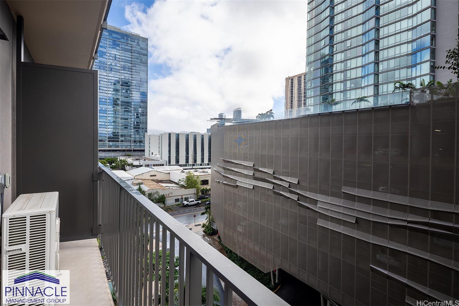 987 Queen St Honolulu - Rental - photo 11 of 11