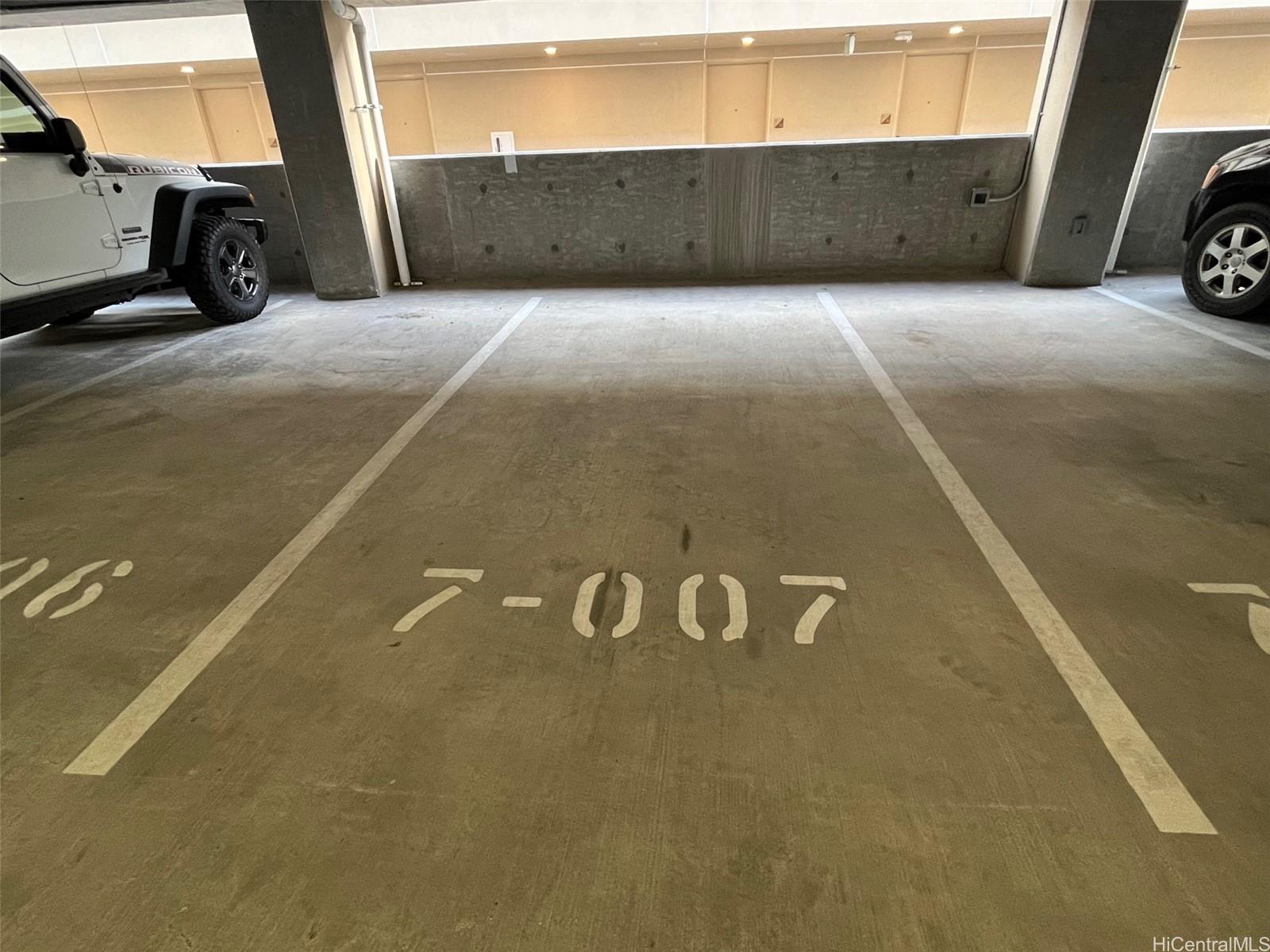 Aalii condo # 721, Honolulu, Hawaii - photo 15 of 23