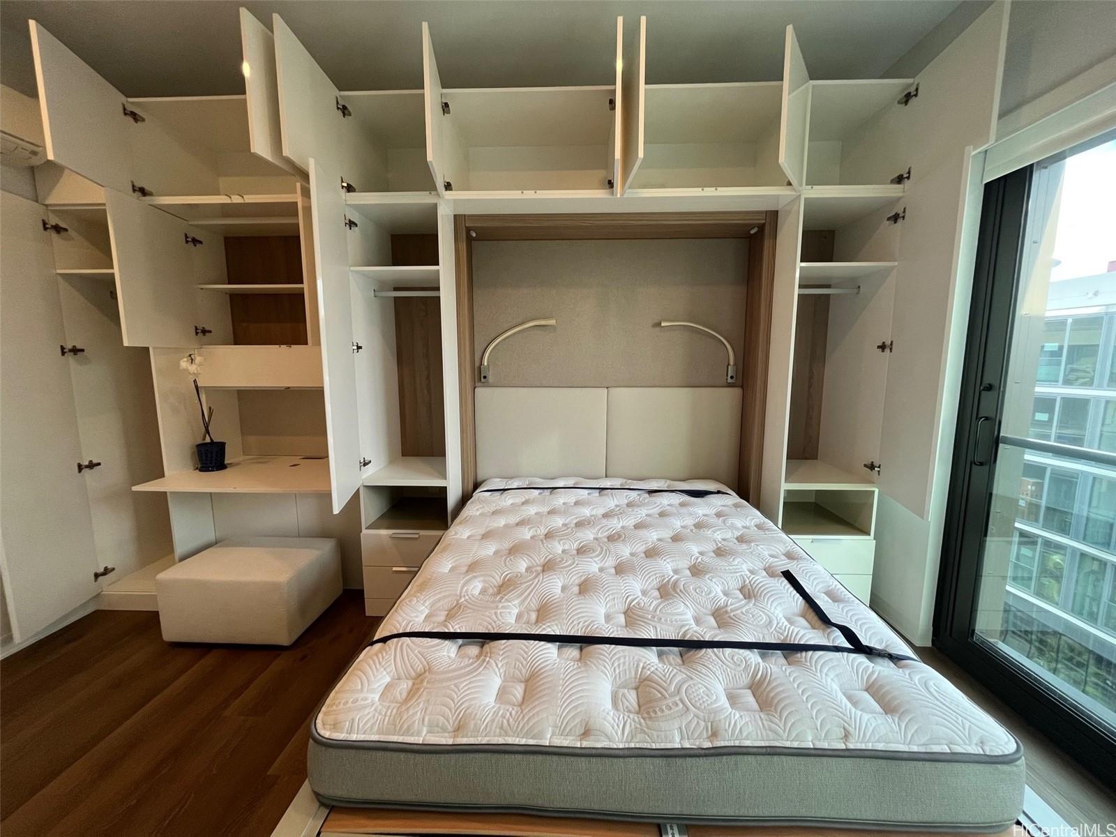 Aalii condo # 721, Honolulu, Hawaii - photo 4 of 23