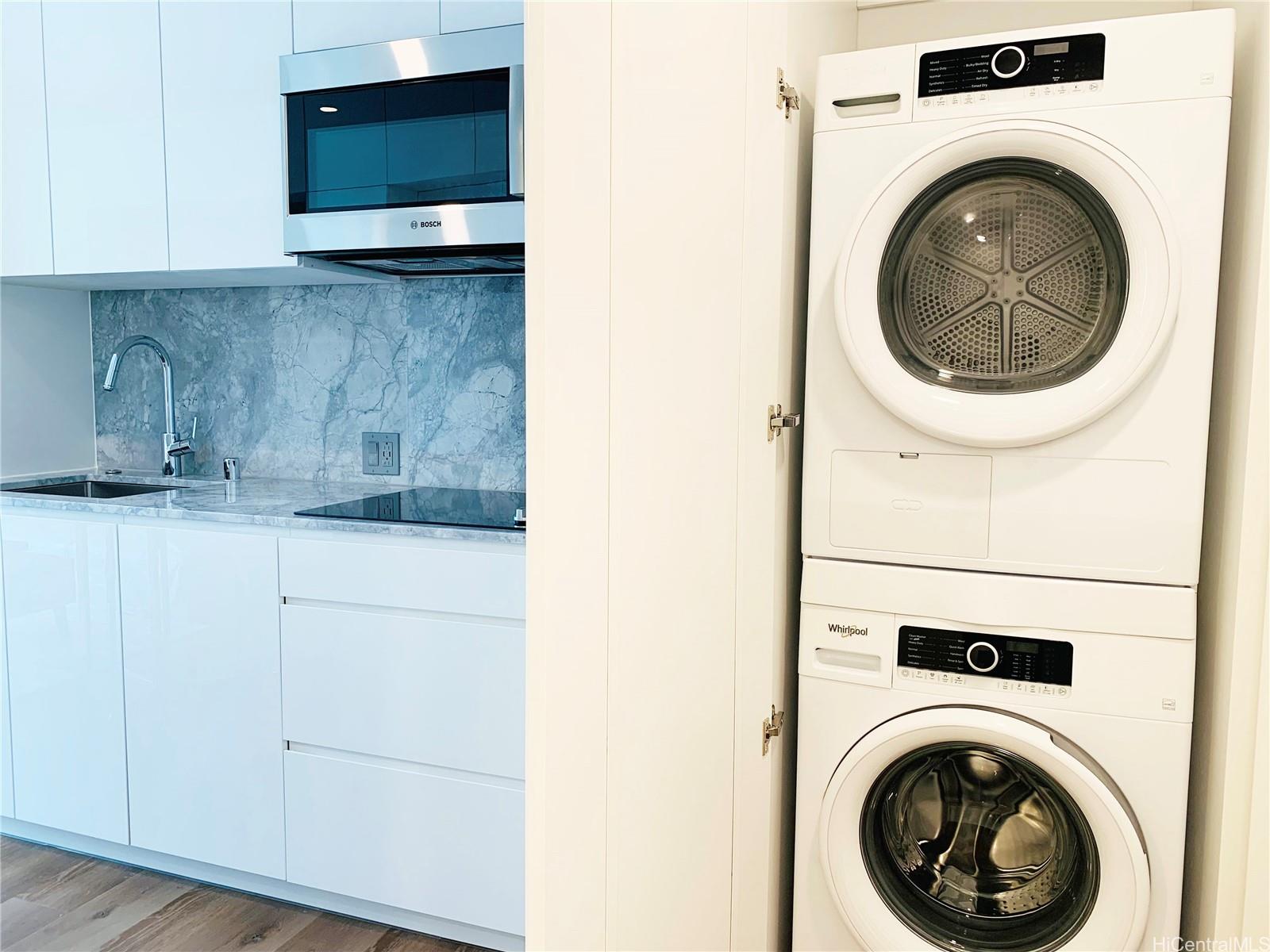 987 Queen St Honolulu - Rental - photo 6 of 24