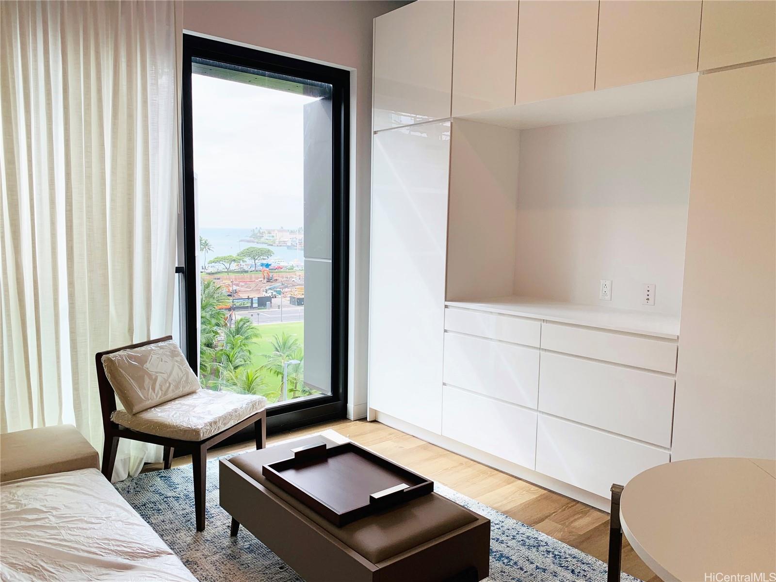 987 Queen St Honolulu - Rental - photo 4 of 24