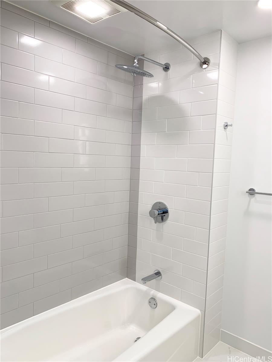 987 Queen St Honolulu - Rental - photo 8 of 24