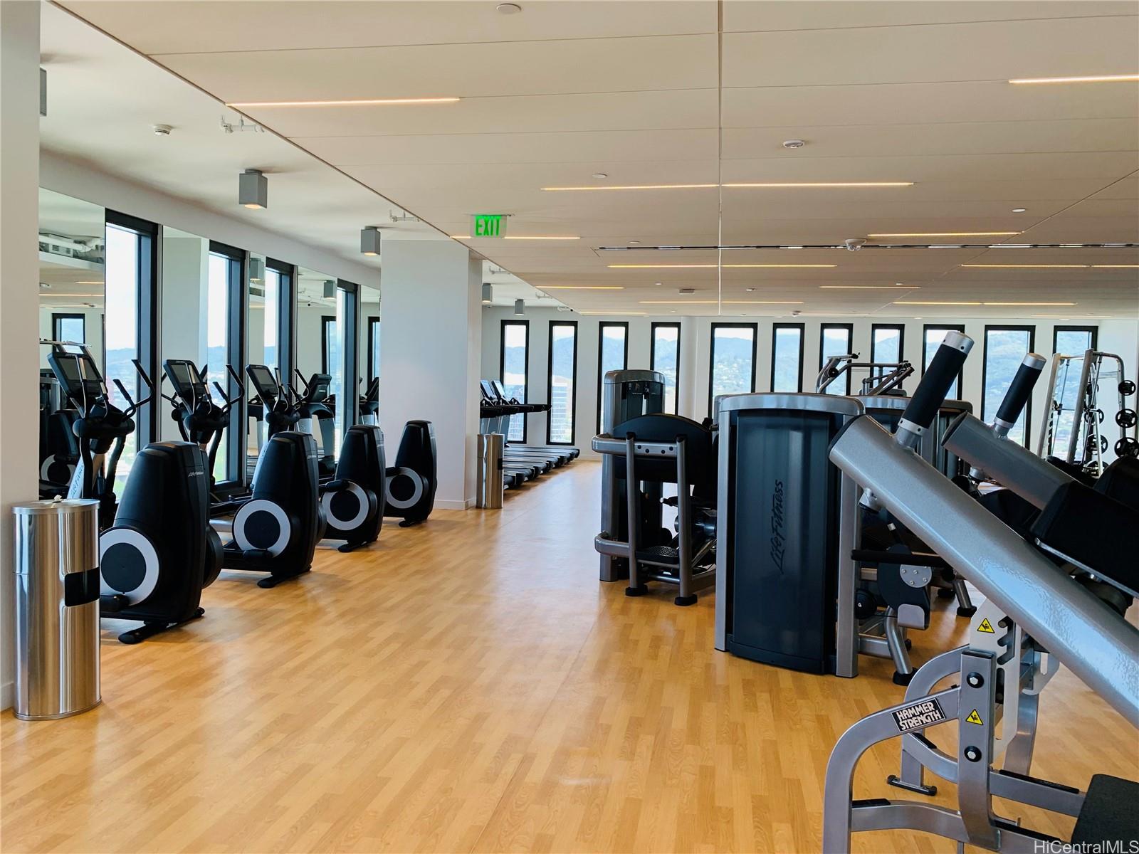 987 Queen Street Honolulu - Rental - photo 14 of 25