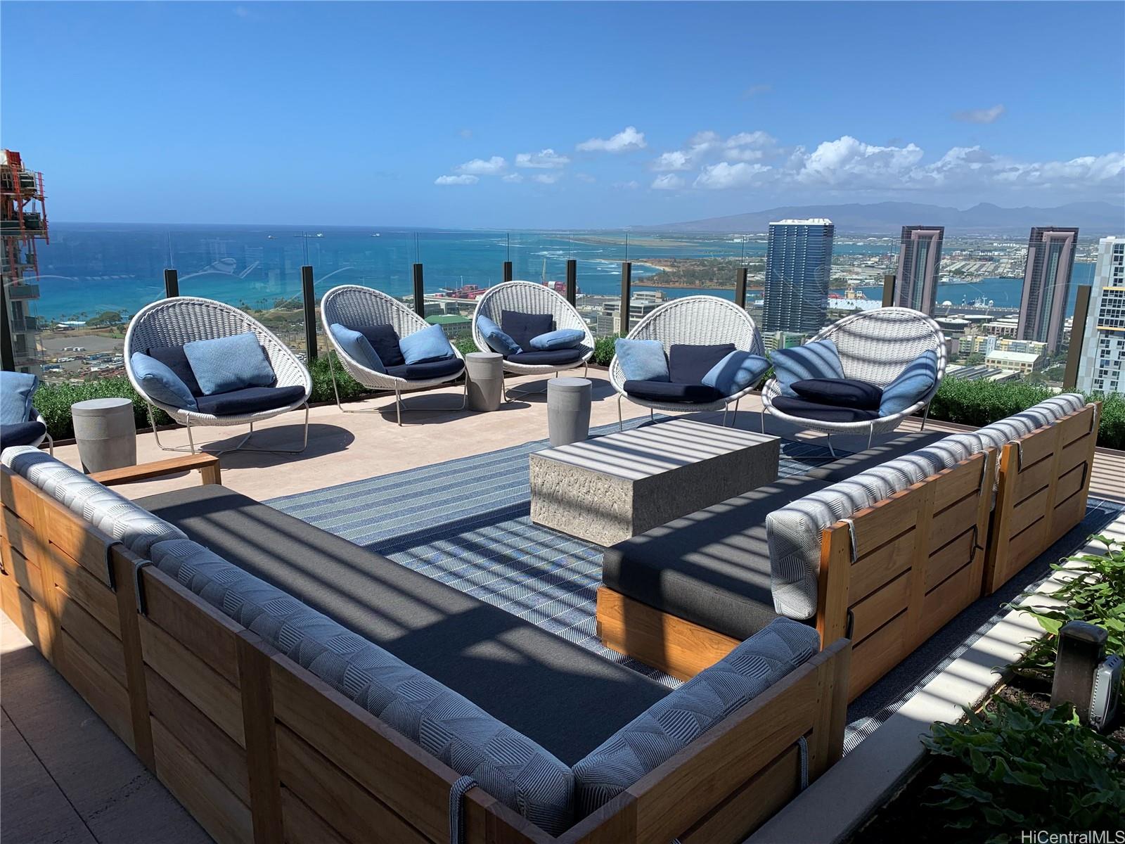 987 Queen Street Honolulu - Rental - photo 17 of 25