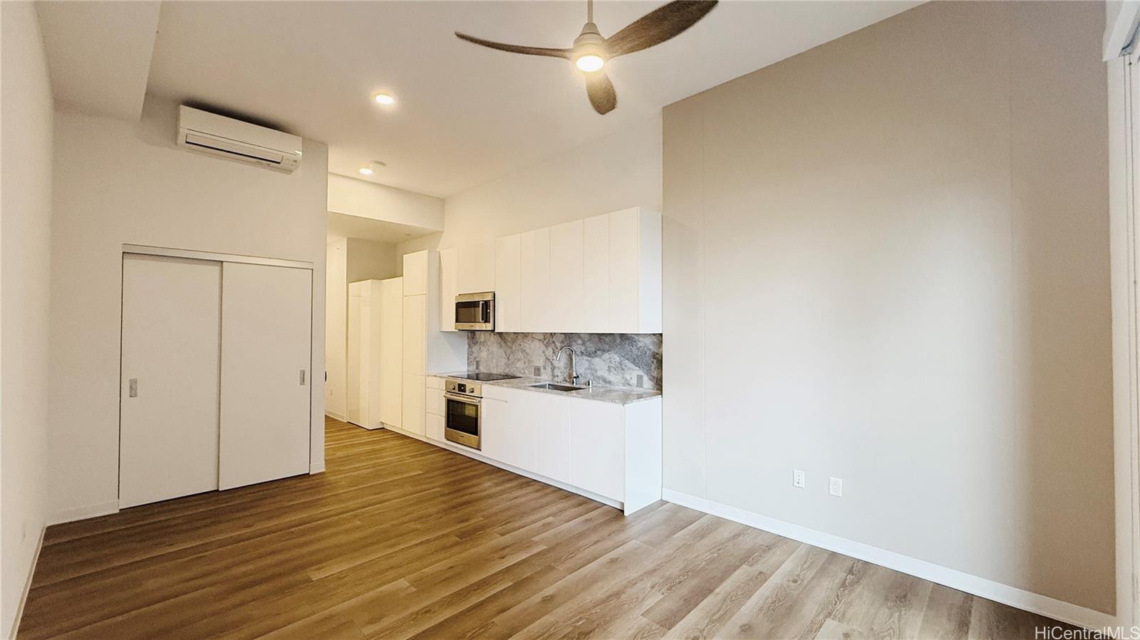 987 Queen Street Honolulu - Rental - photo 5 of 25