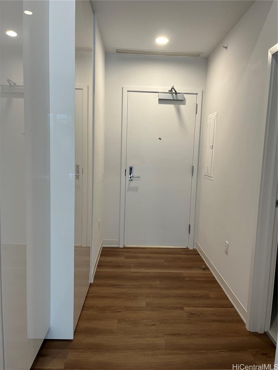 Aalii condo # 808, Honolulu, Hawaii - photo 8 of 22