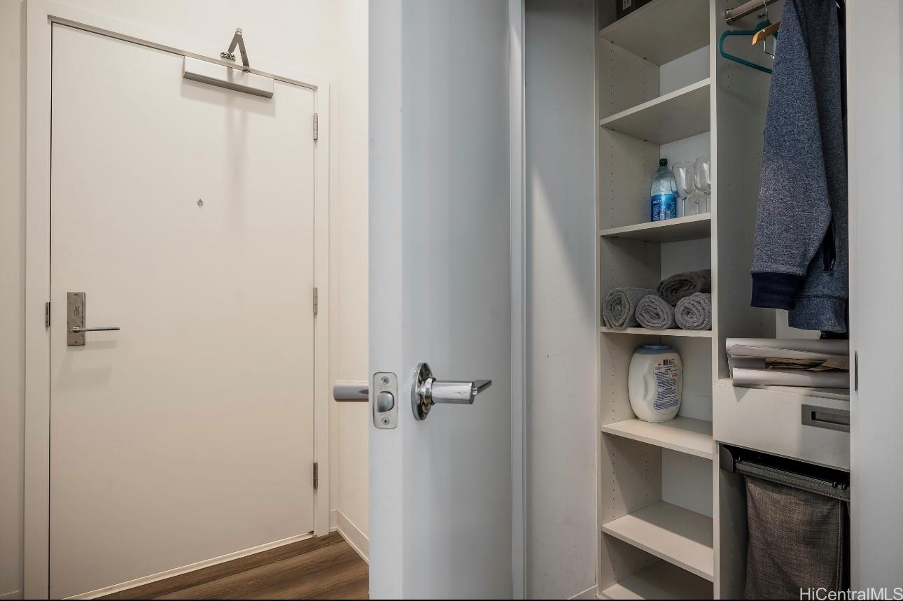 Aalii condo # 814, Honolulu, Hawaii - photo 7 of 16