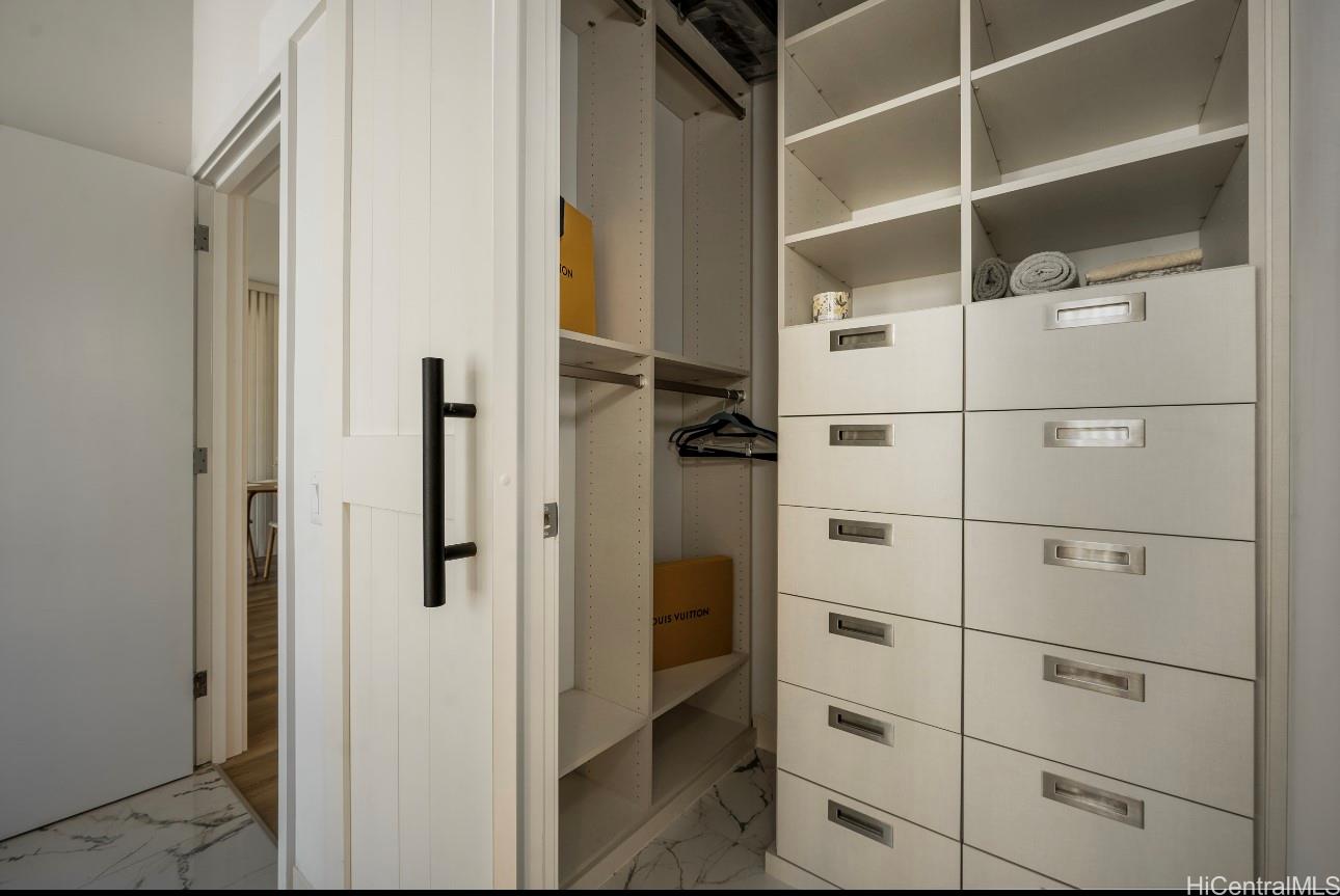 Aalii condo # 814, Honolulu, Hawaii - photo 10 of 16