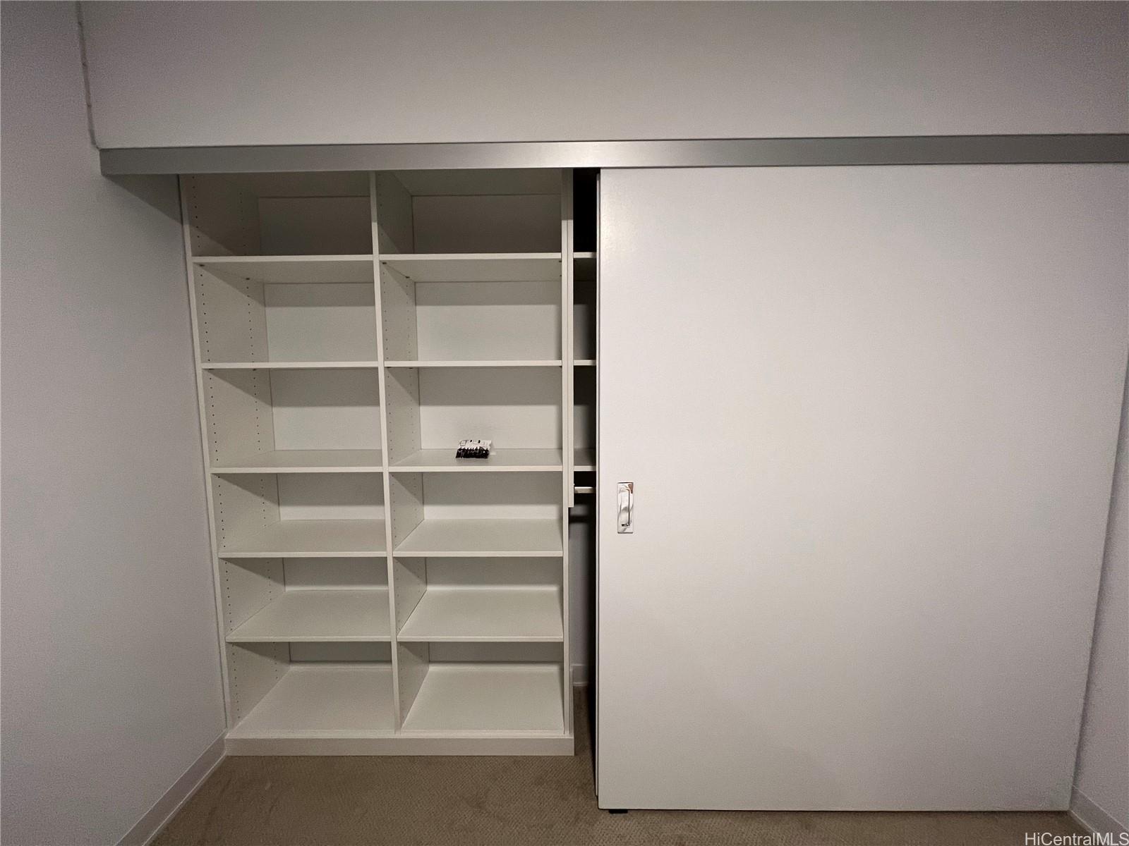 Aalii condo # 908, Honolulu, Hawaii - photo 8 of 15