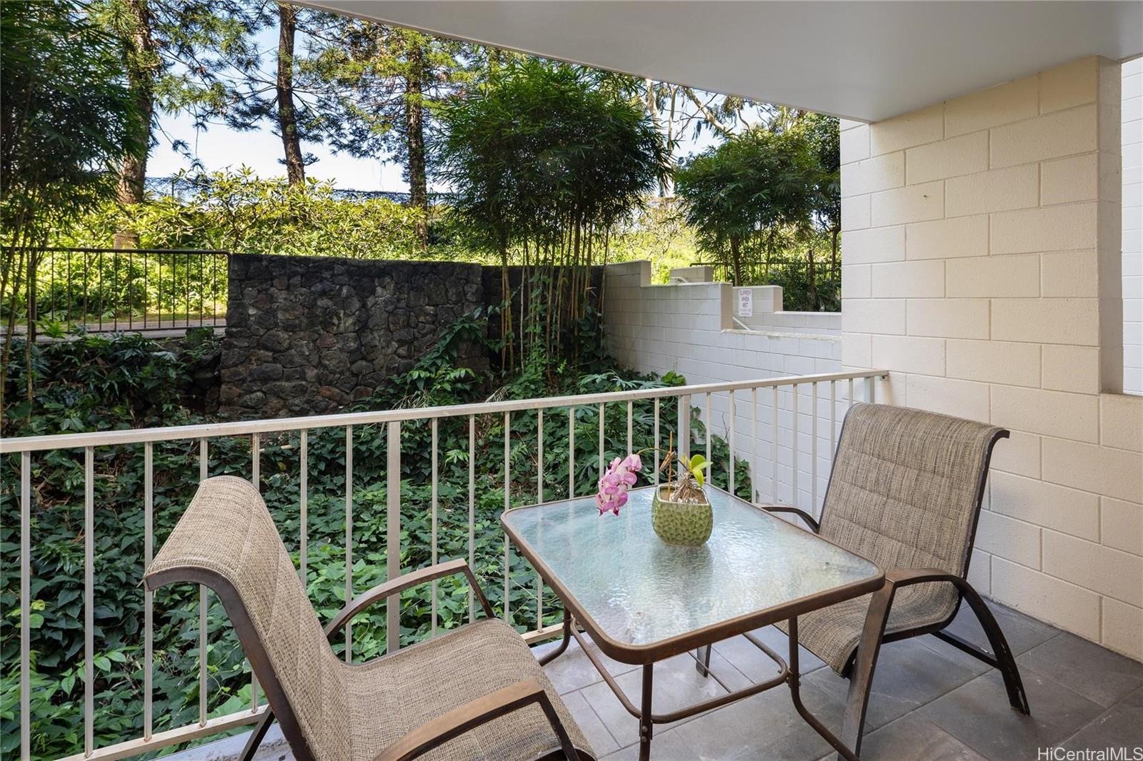 Colonnade on the Greens condo # 1-402, Aiea, Hawaii - photo 12 of 21