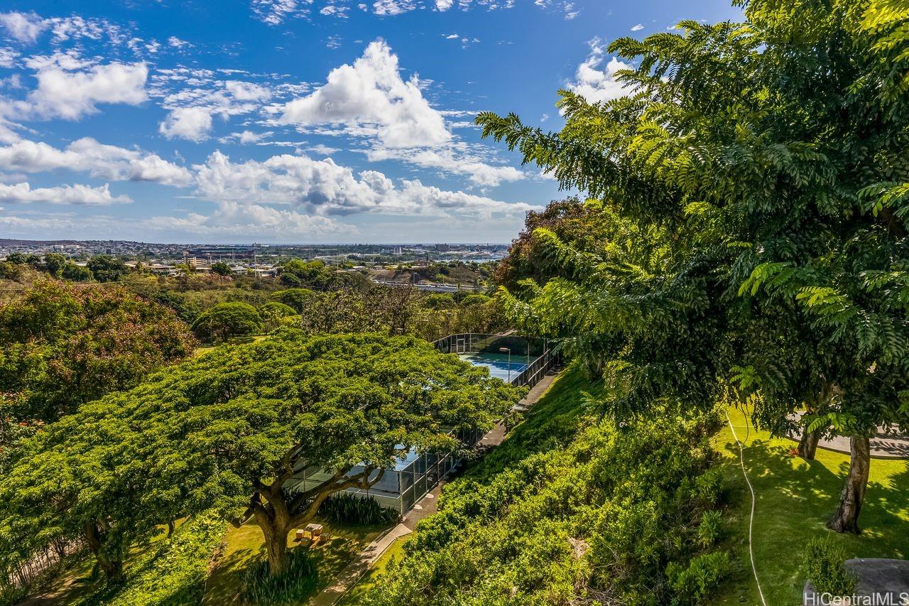 Colonnade on the Greens condo # 1-901, Aiea, Hawaii - photo 14 of 24