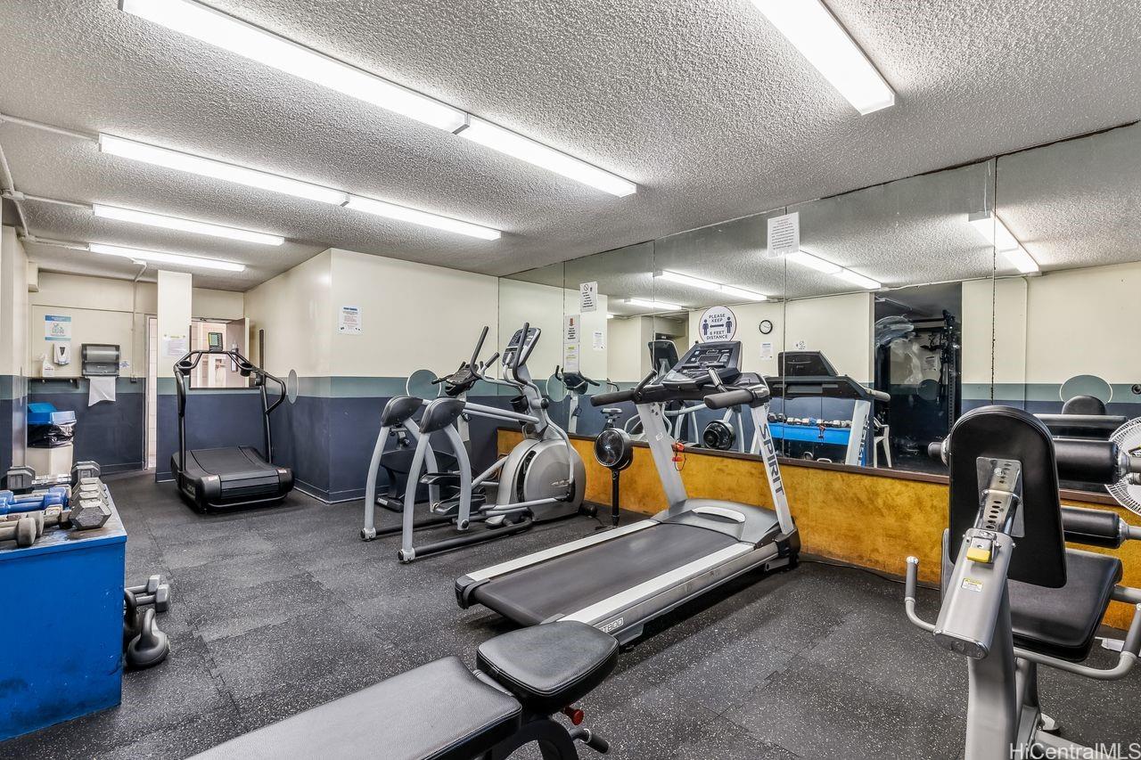 Colonnade on the Greens condo # 1-901, Aiea, Hawaii - photo 20 of 24