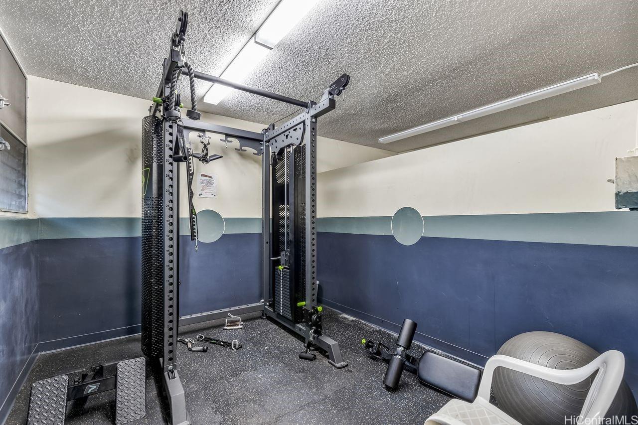 Colonnade on the Greens condo # 1-901, Aiea, Hawaii - photo 21 of 24