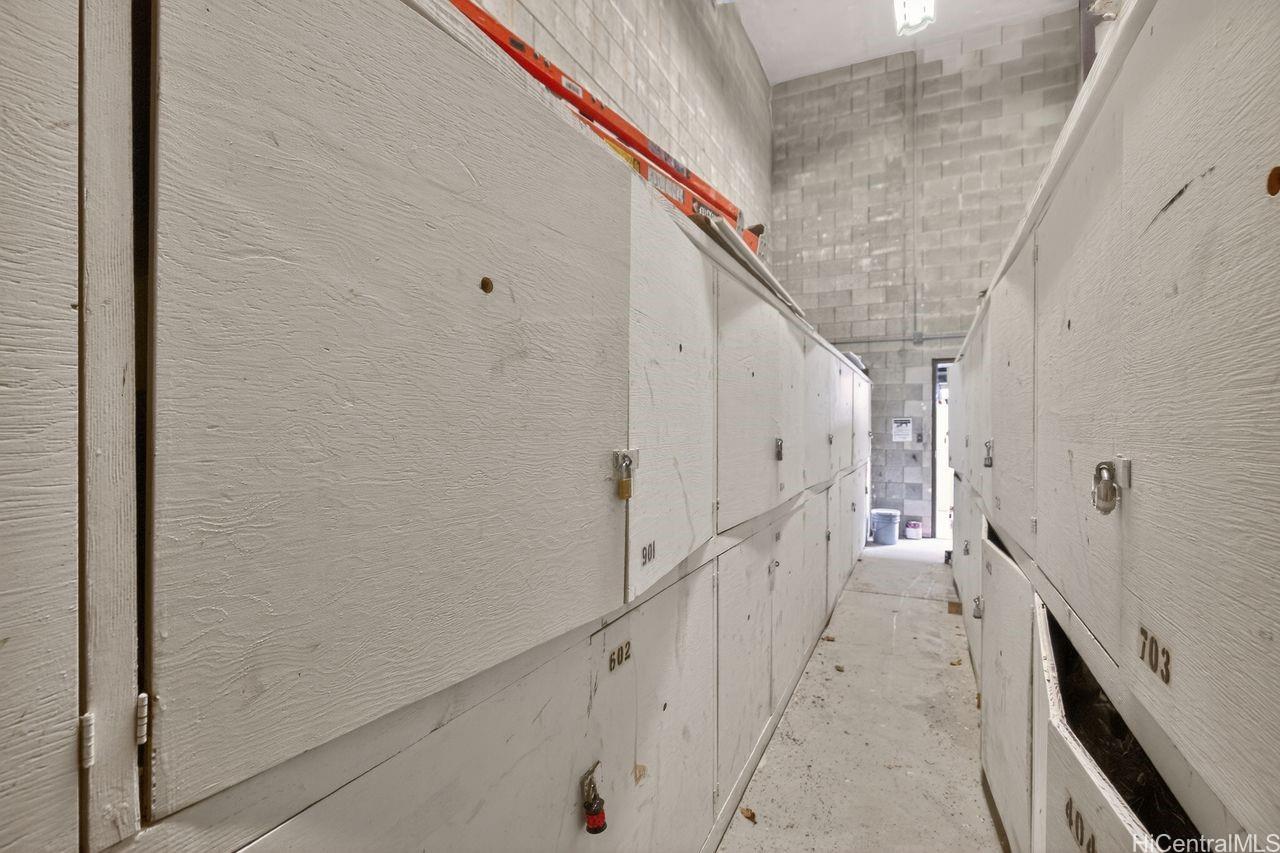 Colonnade on the Greens condo # 1-901, Aiea, Hawaii - photo 23 of 24