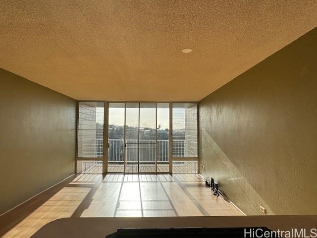 98-707 Iho Pl Aiea - Rental - photo 2 of 20