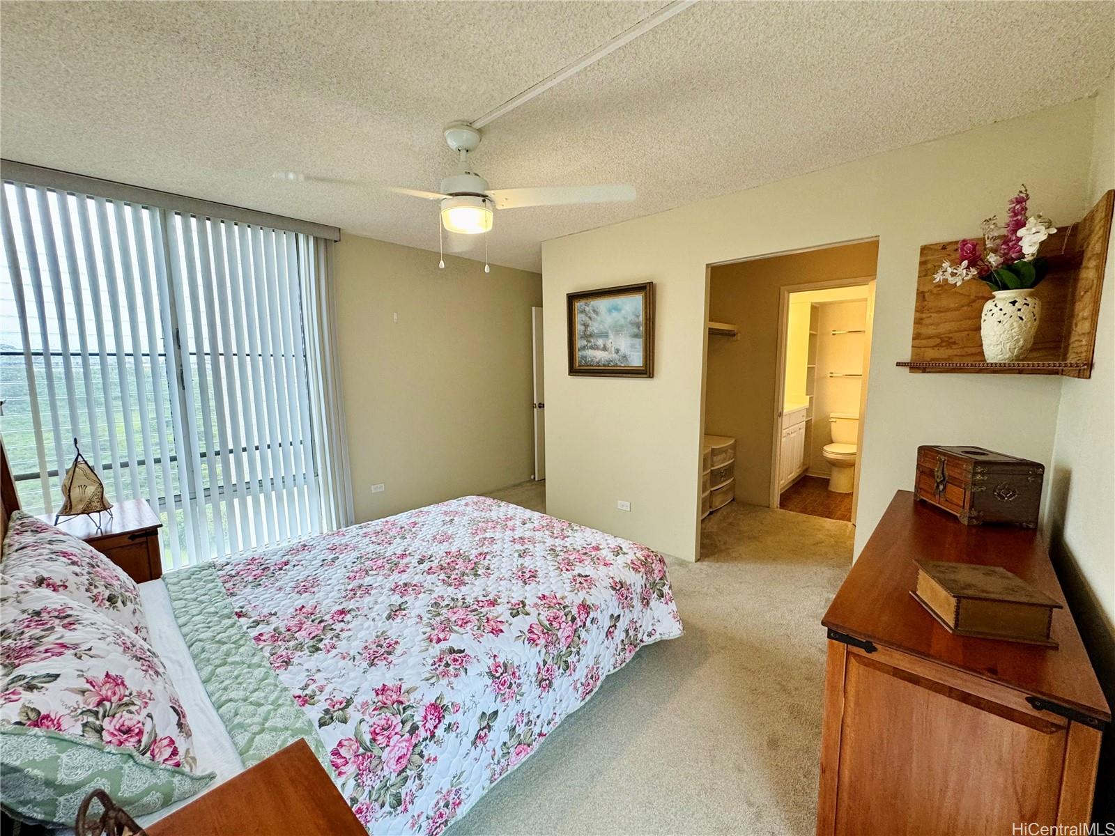 Colonnade on the Greens condo # 2-1001, Aiea, Hawaii - photo 11 of 25