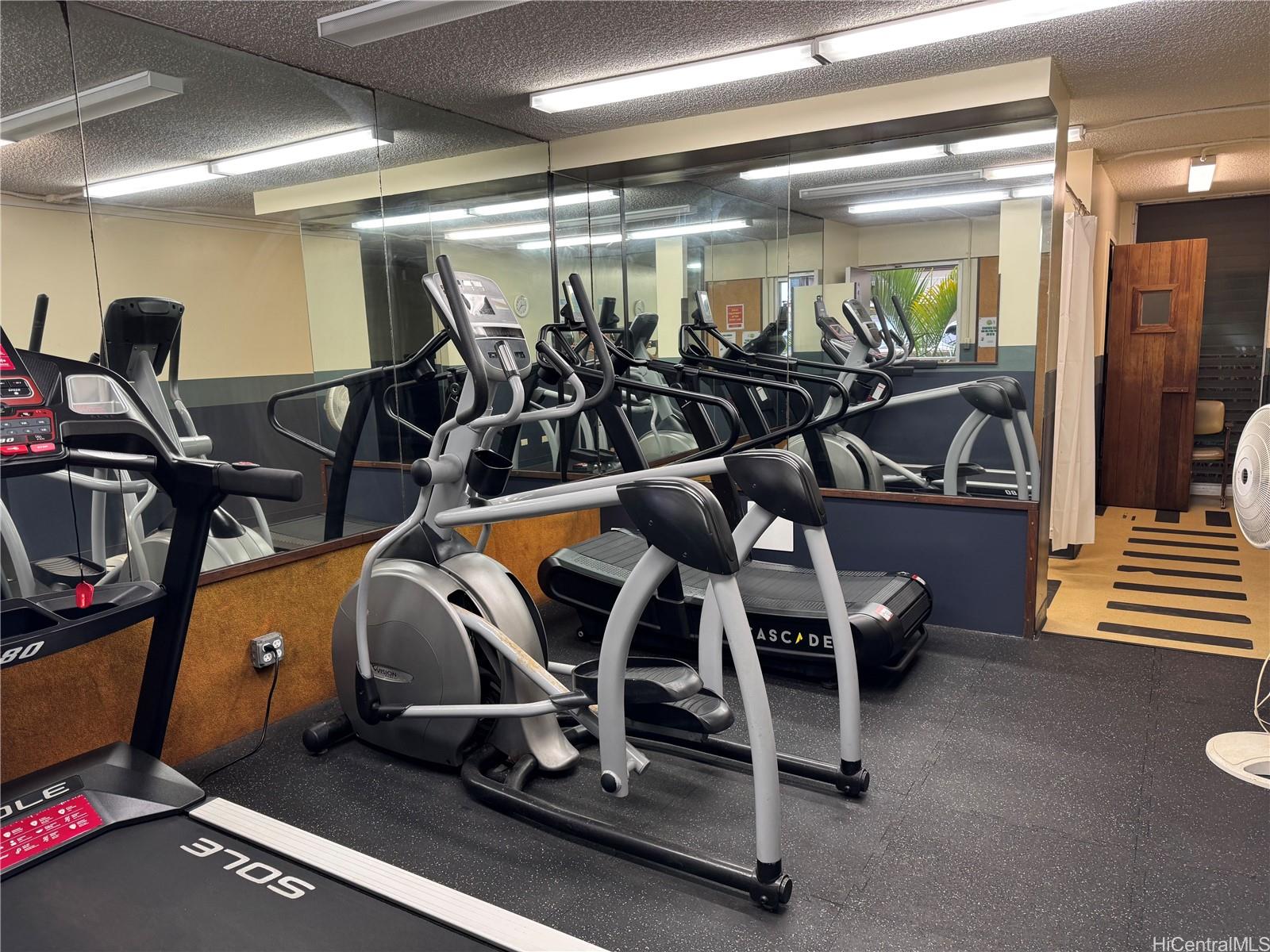 Colonnade on the Greens condo # 2-1001, Aiea, Hawaii - photo 25 of 25