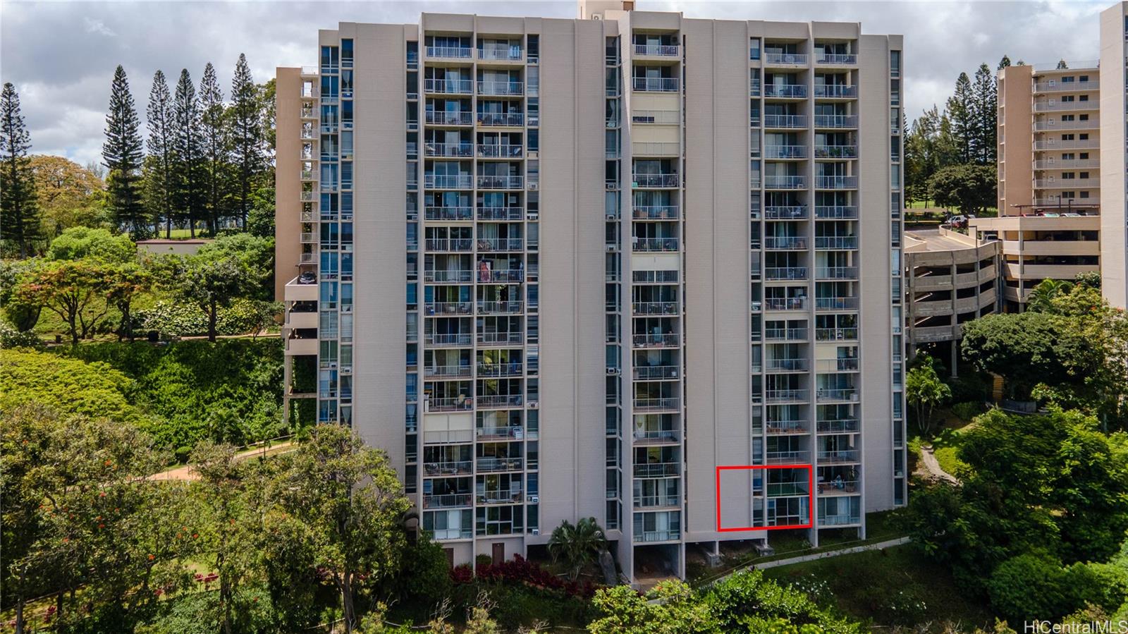 Colonnade on the Greens condo # 2102, Aiea, Hawaii - photo 19 of 24