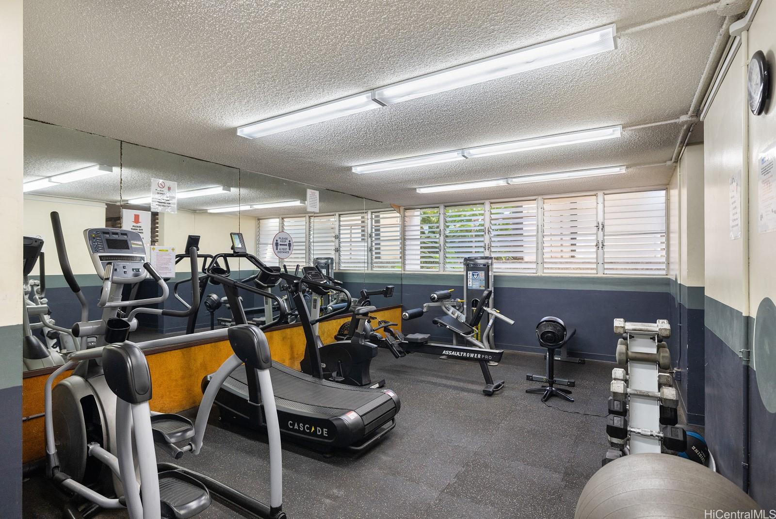 Colonnade on the Greens condo # 2102, Aiea, Hawaii - photo 24 of 25