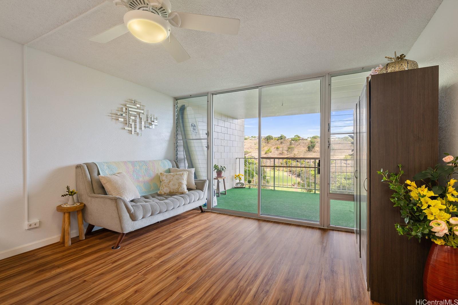 Colonnade on the Greens condo # 2102, Aiea, Hawaii - photo 6 of 25