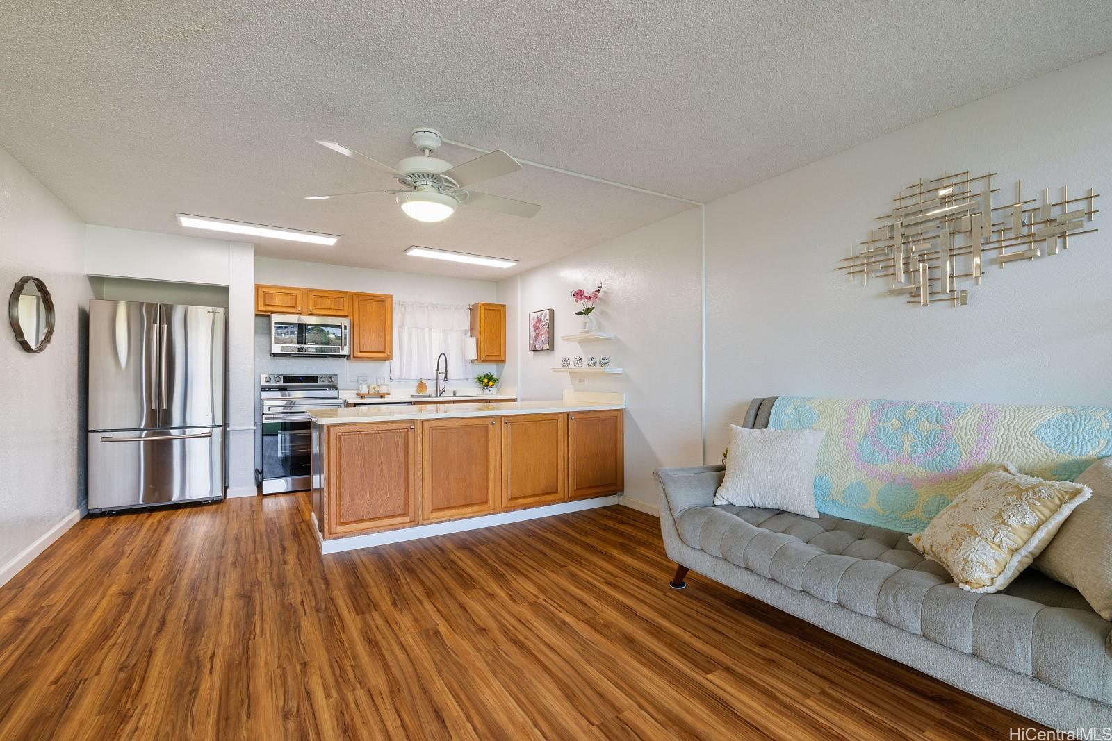 Colonnade on the Greens condo # 2102, Aiea, Hawaii - photo 8 of 25