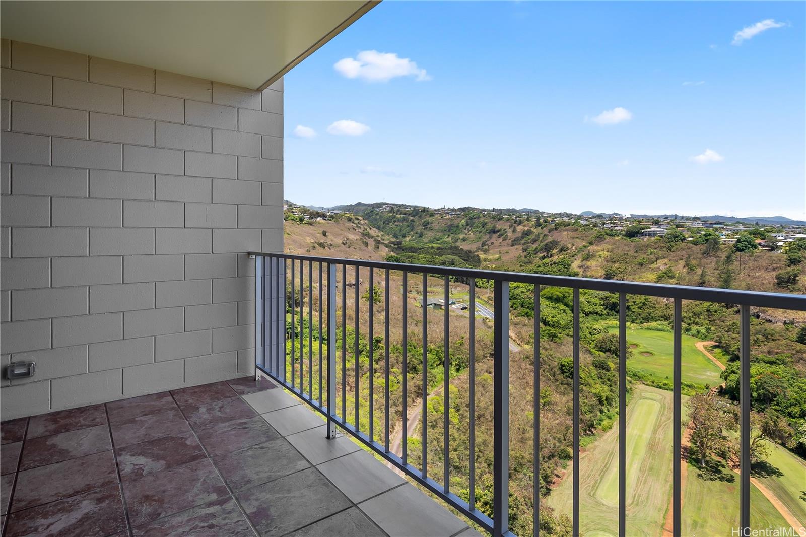 COLONNADE ON THE GREENS condo # 2-1404, Aiea, Hawaii - photo 12 of 24