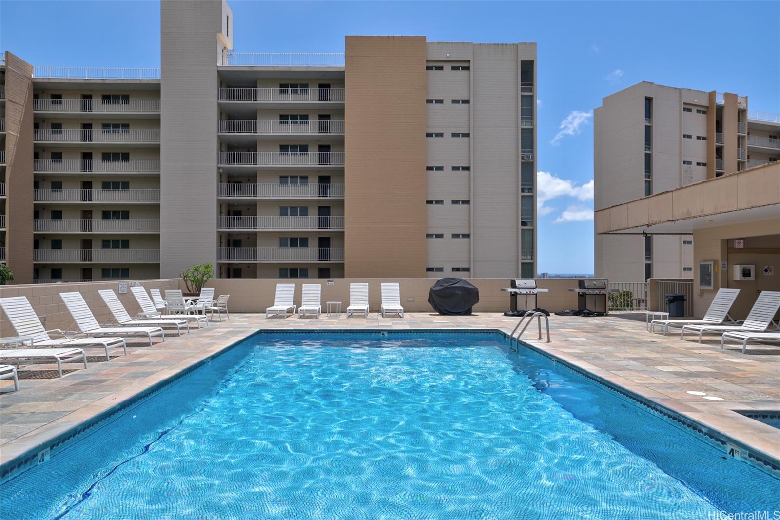 Colonnade on the Greens condo # 2-903, Aiea, Hawaii - photo 14 of 25