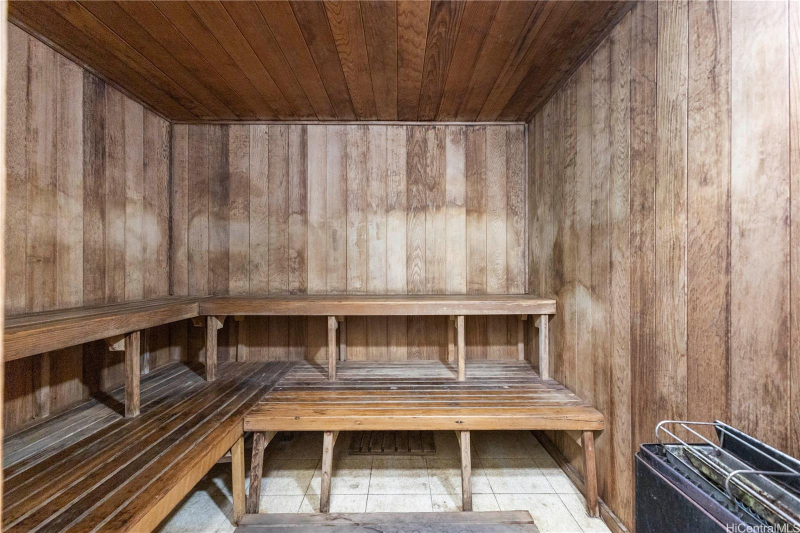 Colonnade on the Greens condo # 3-1103, Aiea, Hawaii - photo 20 of 25