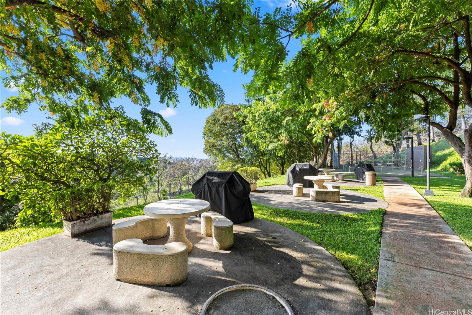 Colonnade on the Greens condo # 3-1103, Aiea, Hawaii - photo 25 of 25