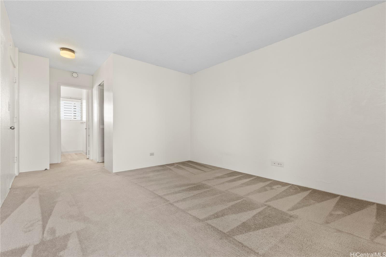 Colonnade on the Greens condo # 3-1103, Aiea, Hawaii - photo 8 of 25