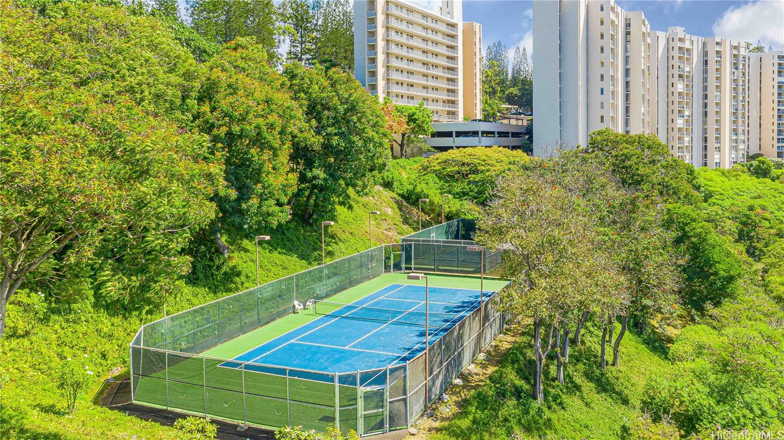 Colonnade on the Greens condo # 4301, Aiea, Hawaii - photo 23 of 25