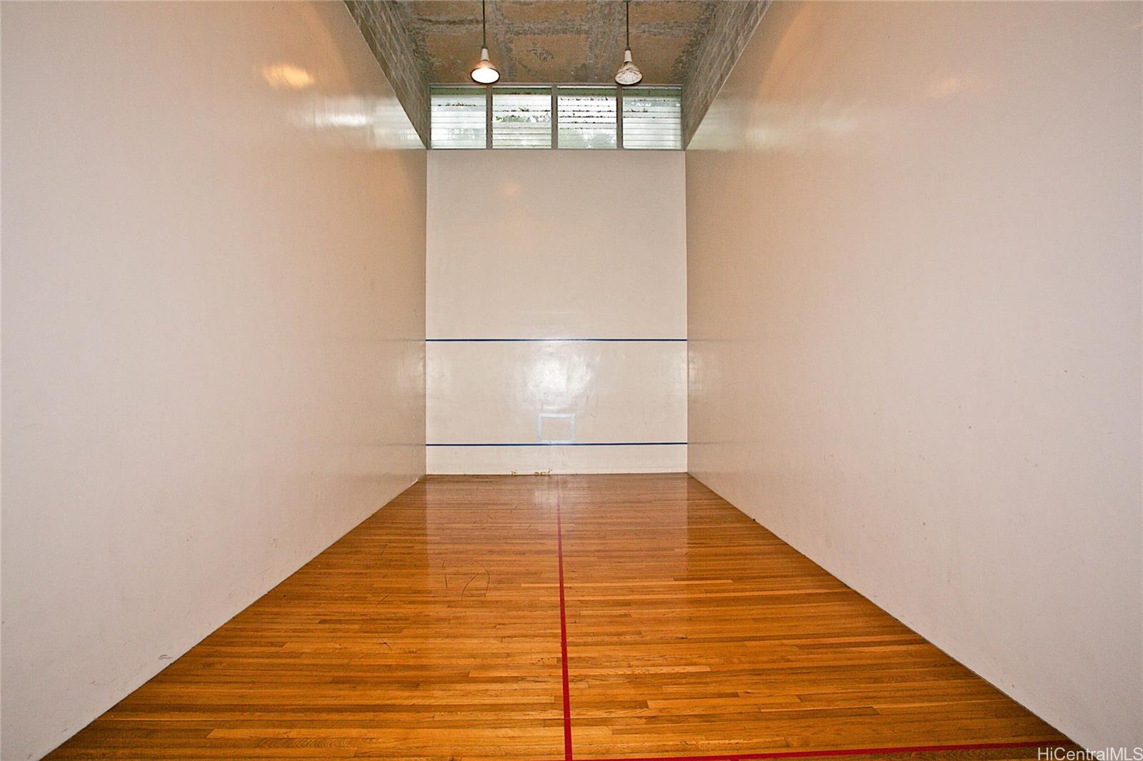 Colonnade on the Greens condo # 4301, Aiea, Hawaii - photo 24 of 25