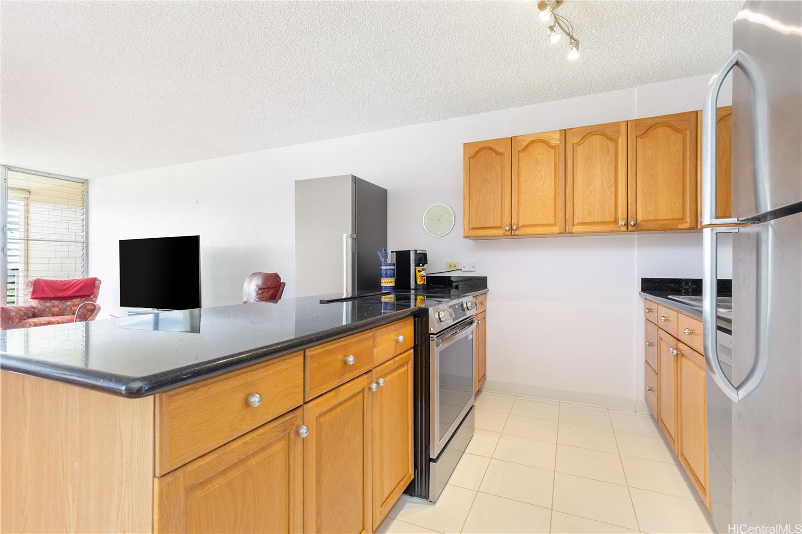 Colonnade on the Greens condo # 4301, Aiea, Hawaii - photo 6 of 25