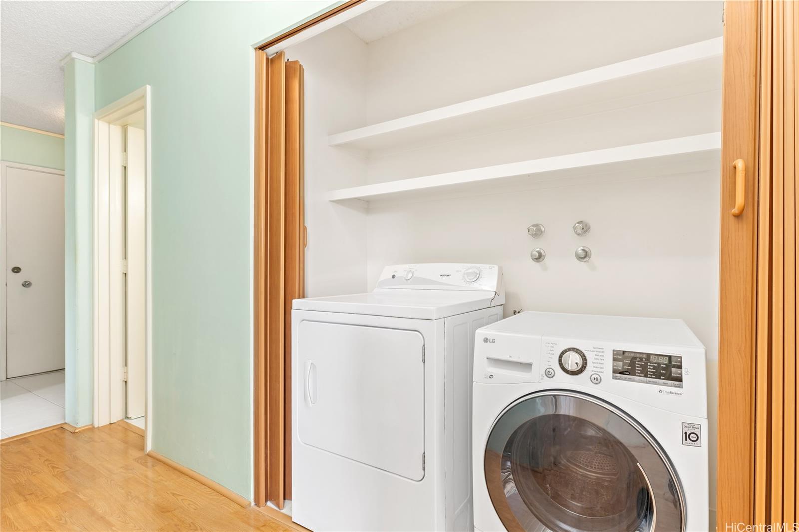 Colonnade on the Greens condo # 4301, Aiea, Hawaii - photo 8 of 25