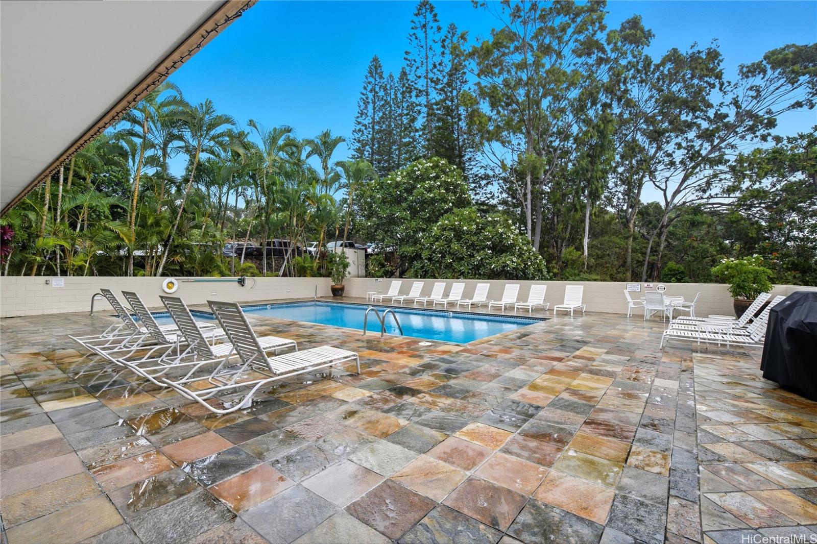 Colonnade on the Greens condo # 4703, Aiea, Hawaii - photo 19 of 24