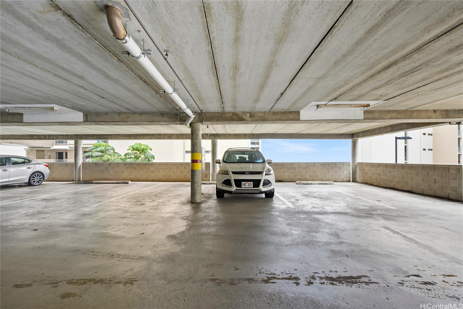 Colonnade on the Greens condo # 4703, Aiea, Hawaii - photo 23 of 24