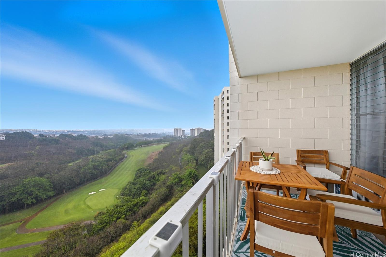 Colonnade on the Greens condo # 4703, Aiea, Hawaii - photo 7 of 24