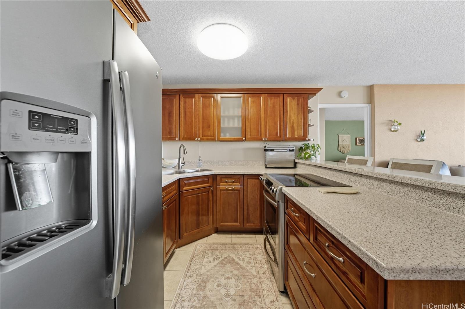 Colonnade on the Greens condo # 4703, Aiea, Hawaii - photo 8 of 24