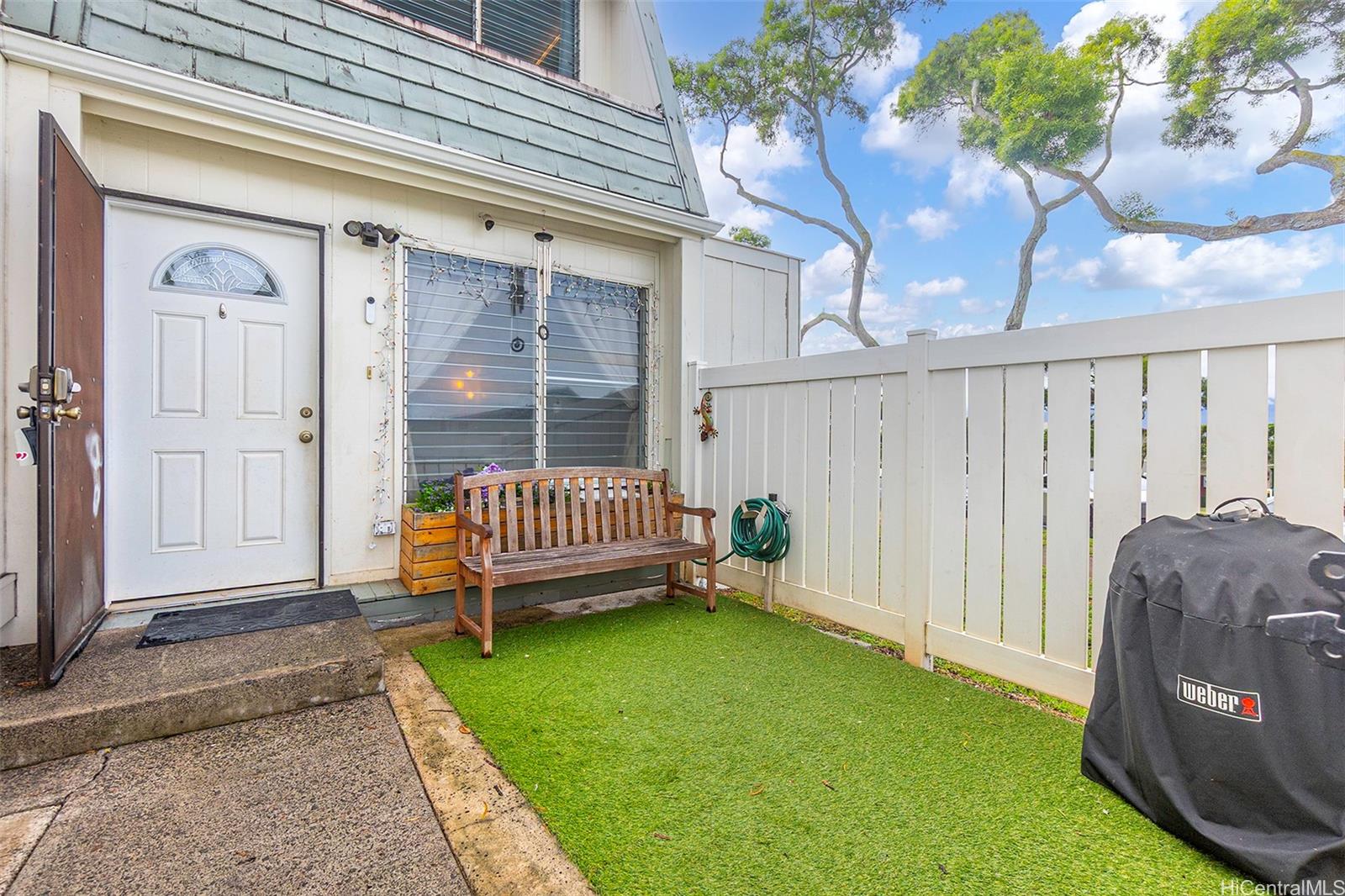 98-715 Kaonohi Street townhouse # 26, Aiea, Hawaii - photo 3 of 25