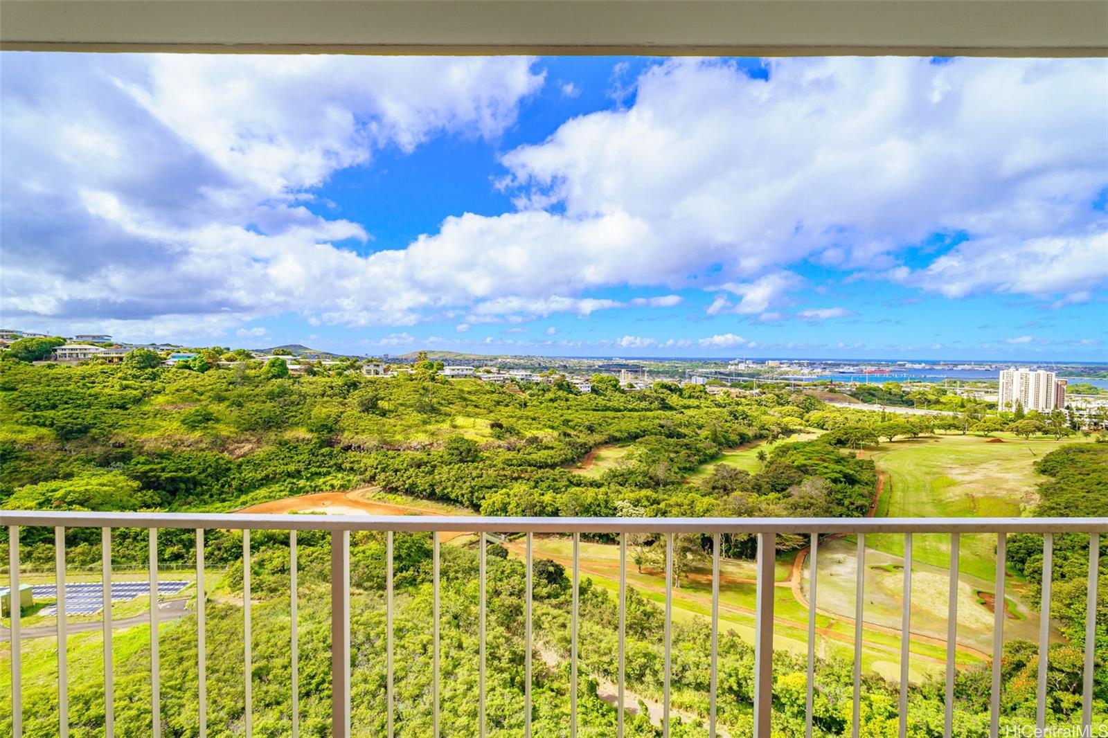 Colonnade on the Greens condo # 5/1101, Aiea, Hawaii - photo 16 of 25