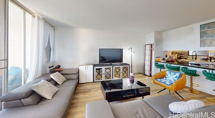 Colonnade on the Greens condo # 51101, Aiea, Hawaii - photo 2 of 12