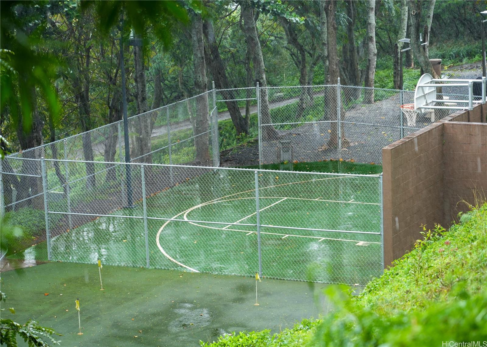 Colonnade on the Greens condo # 5/1105, Aiea, Hawaii - photo 18 of 20