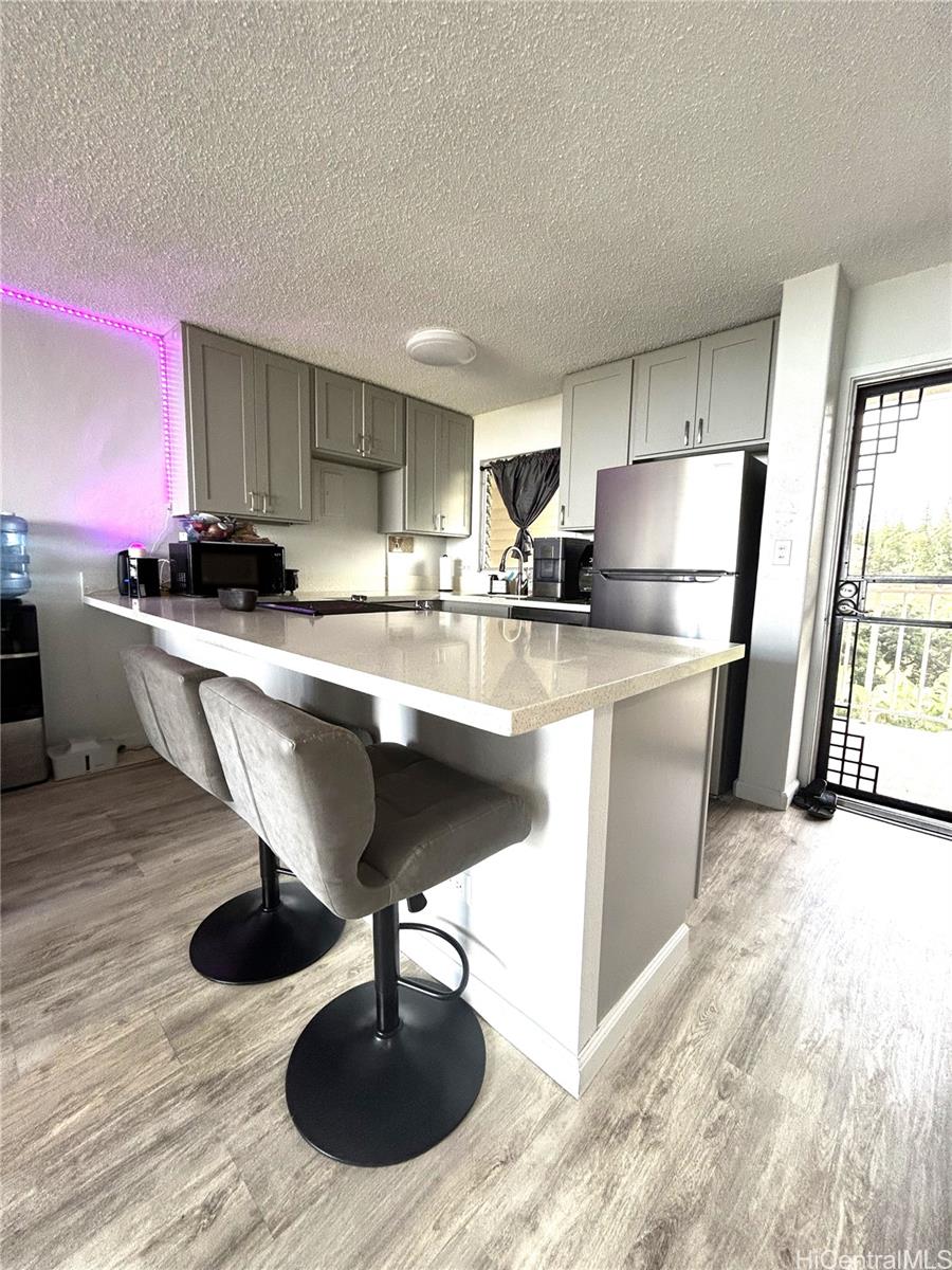 Colonnade on the Greens condo # 5-1404, Aiea, Hawaii - photo 2 of 17