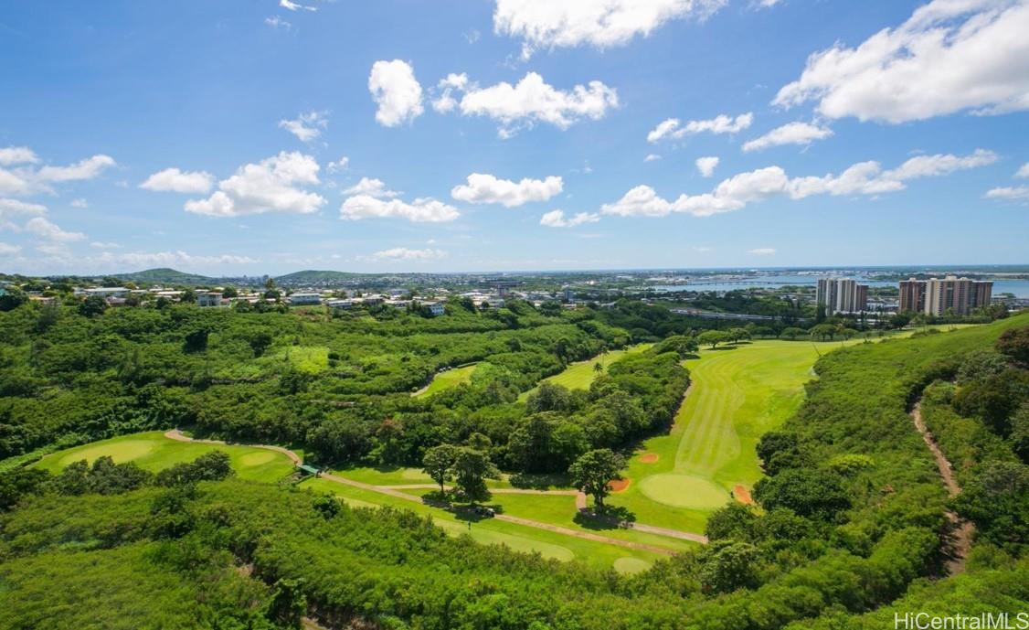 Colonnade on the Greens condo # 5-1404, Aiea, Hawaii - photo 14 of 17