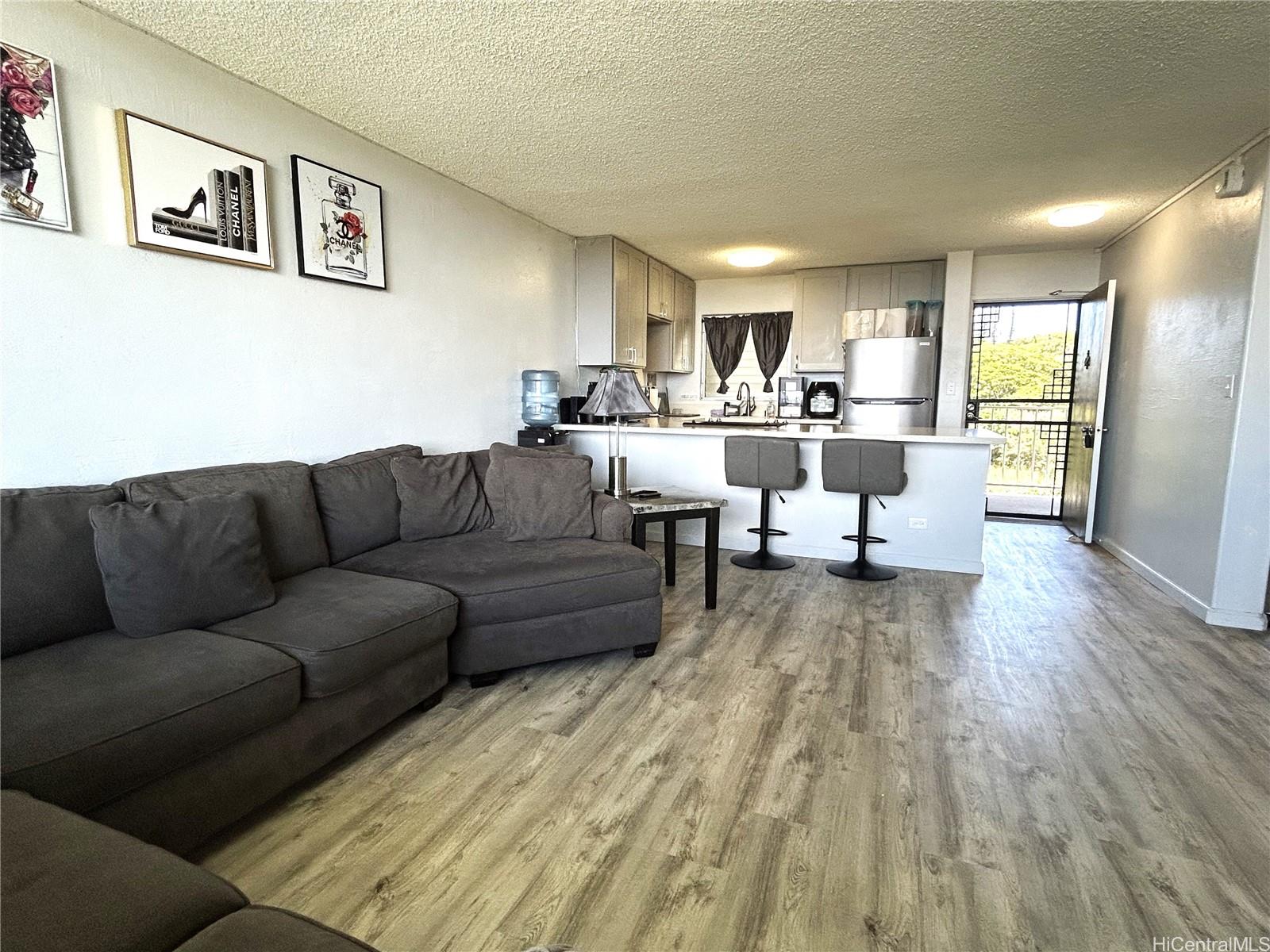 Colonnade on the Greens condo # 5-1404, Aiea, Hawaii - photo 3 of 17