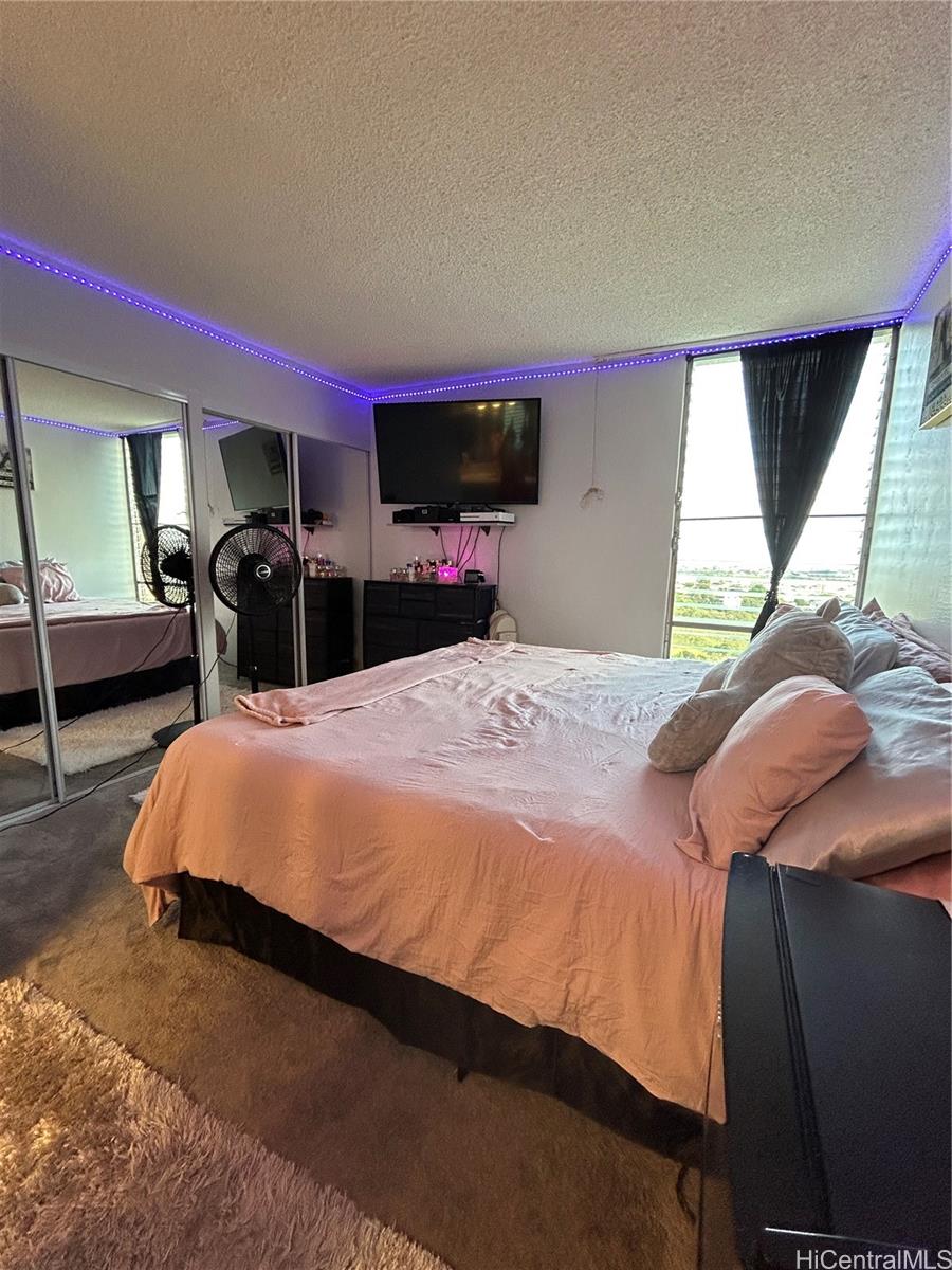 Colonnade on the Greens condo # 5-1404, Aiea, Hawaii - photo 7 of 17