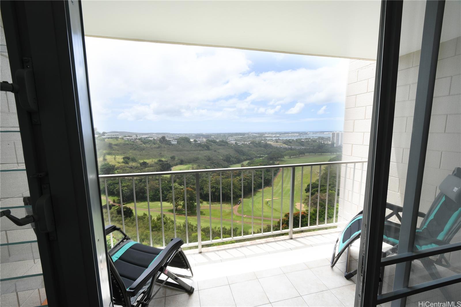 Colonnade on the Greens condo # 5/804, Aiea, Hawaii - photo 19 of 23