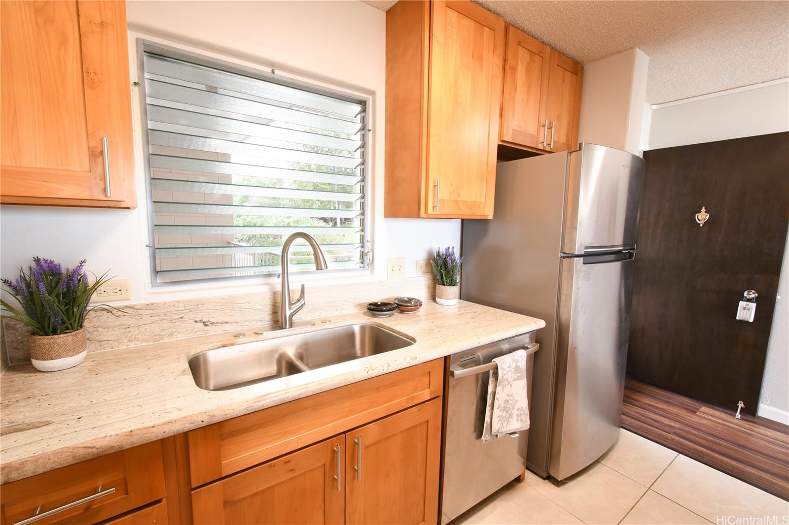 Colonnade on the Greens condo # 5/804, Aiea, Hawaii - photo 5 of 23