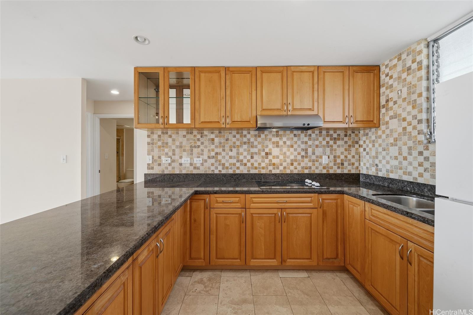 Pearl Ridge Terraces condo # 311, Aiea, Hawaii - photo 7 of 25