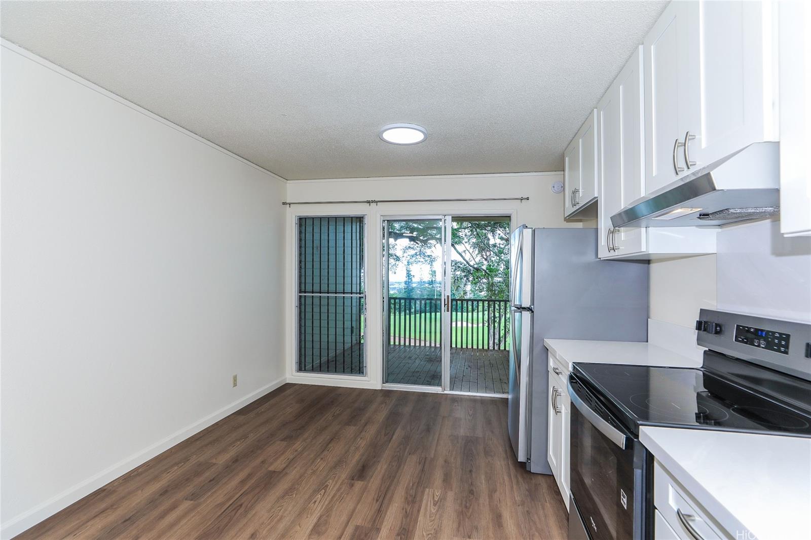 98-733 Kaonohi St Aiea - Rental - photo 6 of 23